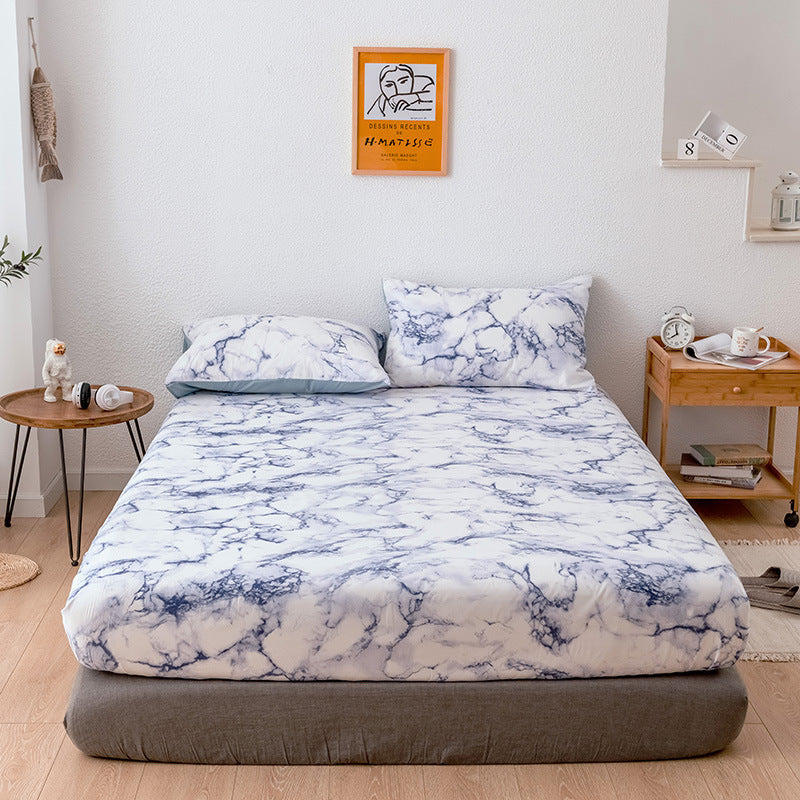 Dirty Simmons Protective Bed Cover – Polyester