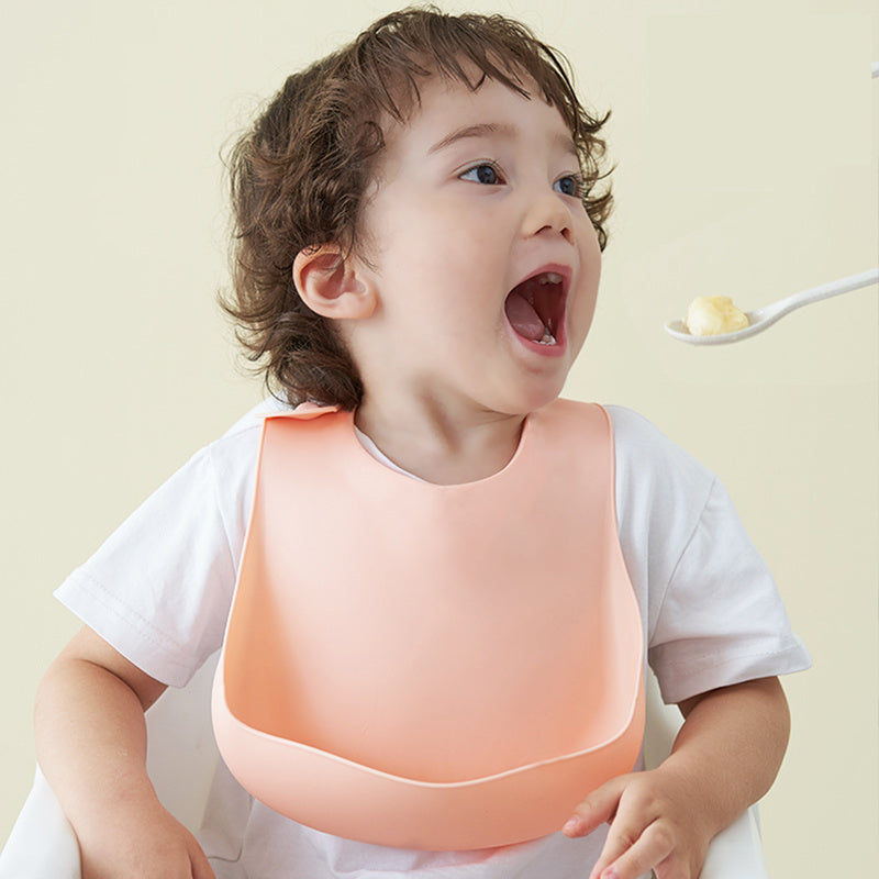 Soft Silicone Baby Bib – Waterproof Bib with Food Catcher Pocket for Easy Mealtime Cleanup