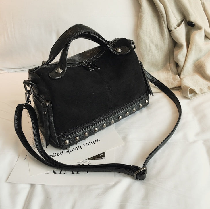 Fashion Decoration – Trendy and elegant design, perfect for a chic, casual look