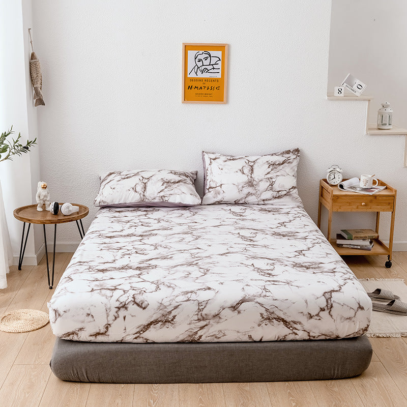 Dirty Simmons Protective Bed Cover – Polyester