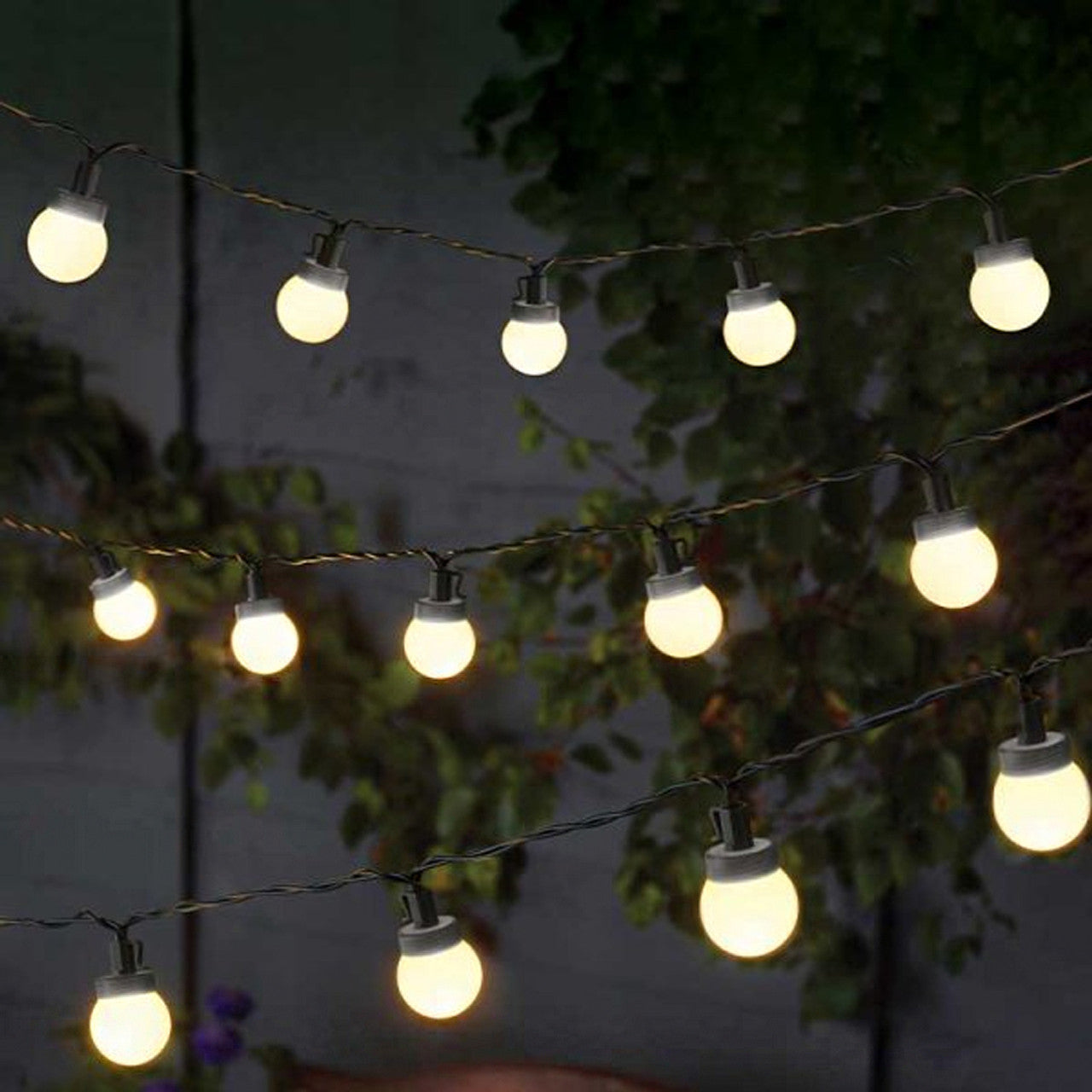 Warm White Decorative Round LED String Lights – 6m, 20 Bulbs, IP44 Waterproof