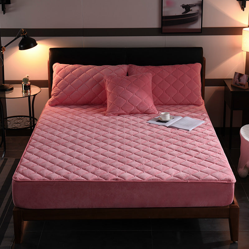 Luxury Crystal Fleece Padded Bed Cover – Ultra-Soft & Warm All-Season Comfort