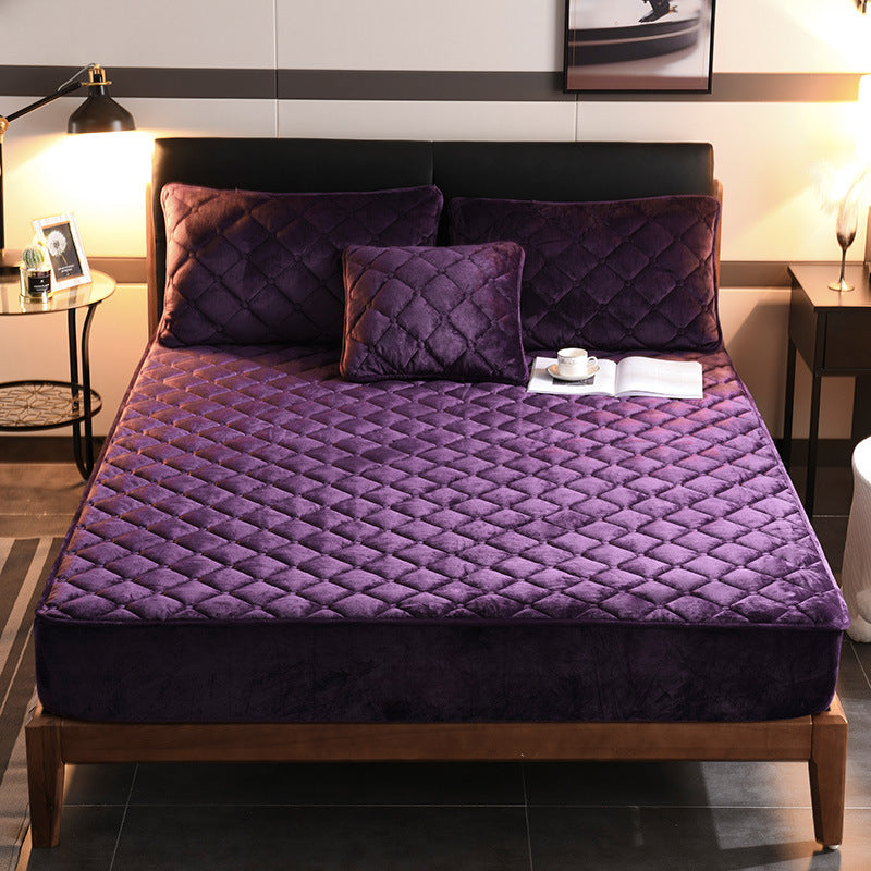 Luxury Crystal Fleece Padded Bed Cover – Ultra-Soft & Warm All-Season Comfort
