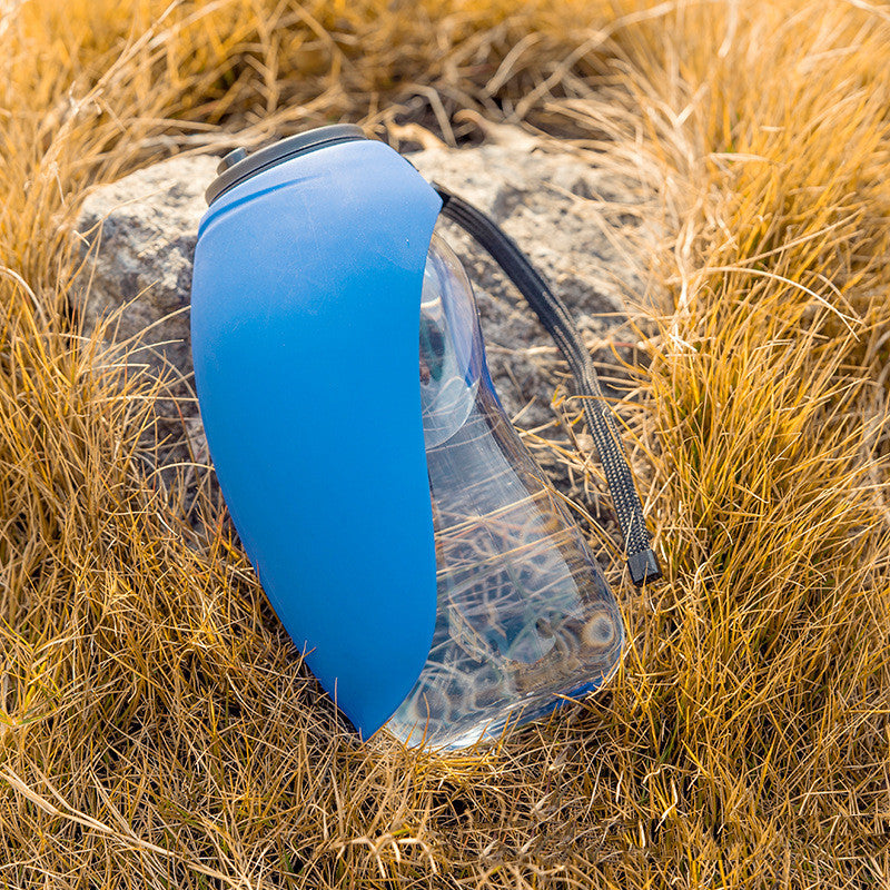 Outdoor Pet Water Bottle – Wide Silicone-Sealed Bowl for Hiking/Trips