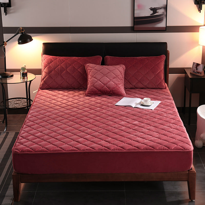 Luxury Crystal Fleece Padded Bed Cover – Ultra-Soft & Warm All-Season Comfort