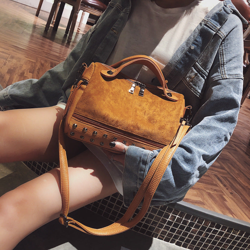 Fashion Decoration – Trendy and elegant design, perfect for a chic, casual look