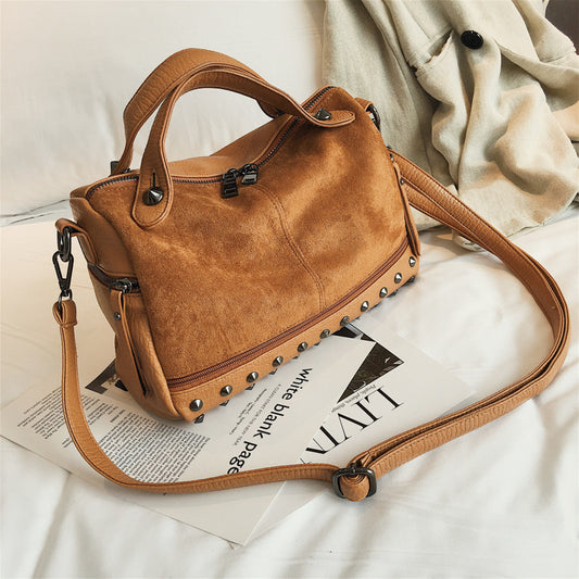 Fashion Decoration – Trendy and elegant design, perfect for a chic, casual look
