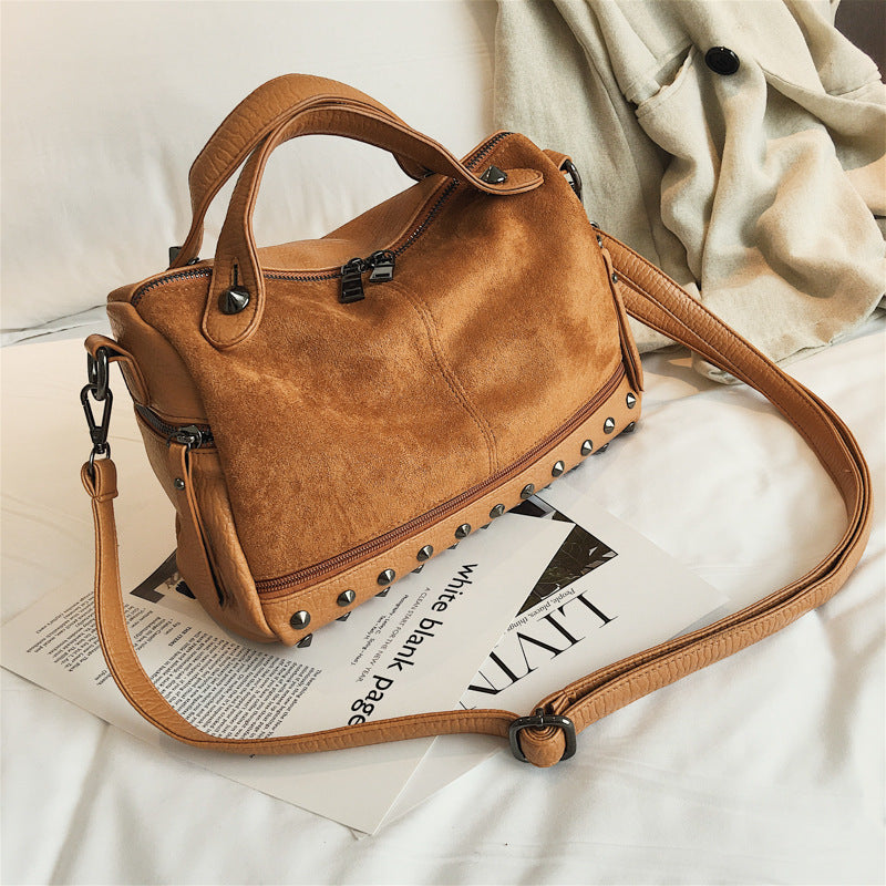 Fashion Decoration – Trendy and elegant design, perfect for a chic, casual look