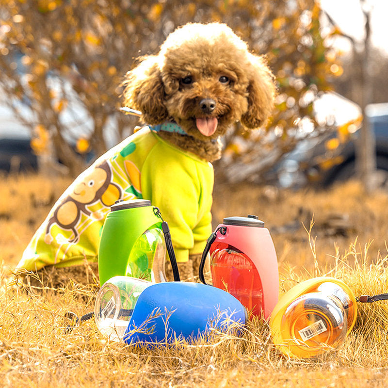 Outdoor Pet Water Bottle – Wide Silicone-Sealed Bowl for Hiking/Trips