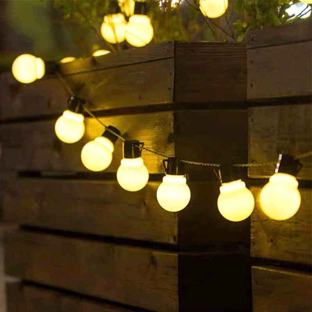 Warm White Decorative Round LED String Lights – 6m, 20 Bulbs, IP44 Waterproof