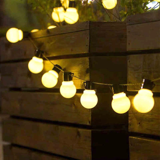 Warm White Decorative Round LED String Lights – 6m, 20 Bulbs, IP44 Waterproof