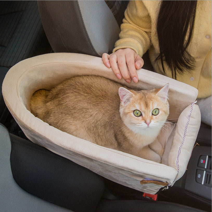 Portable Travel Pet Car Nest – Removable Zipper Design (42x20x25cm)"