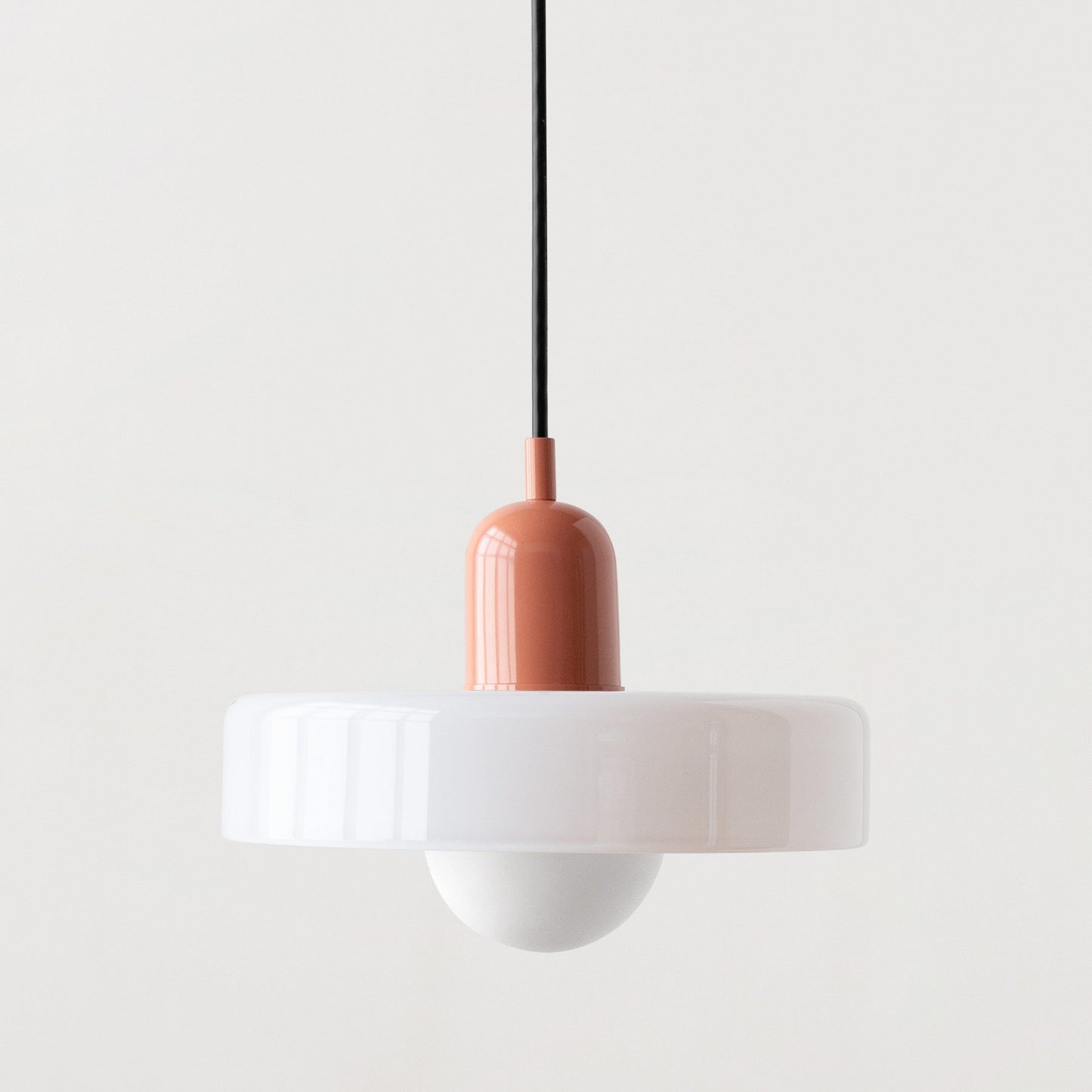 Modern Stained Glass Pendant Lamp – Bauhaus-Inspired Design for Stylish Interiors