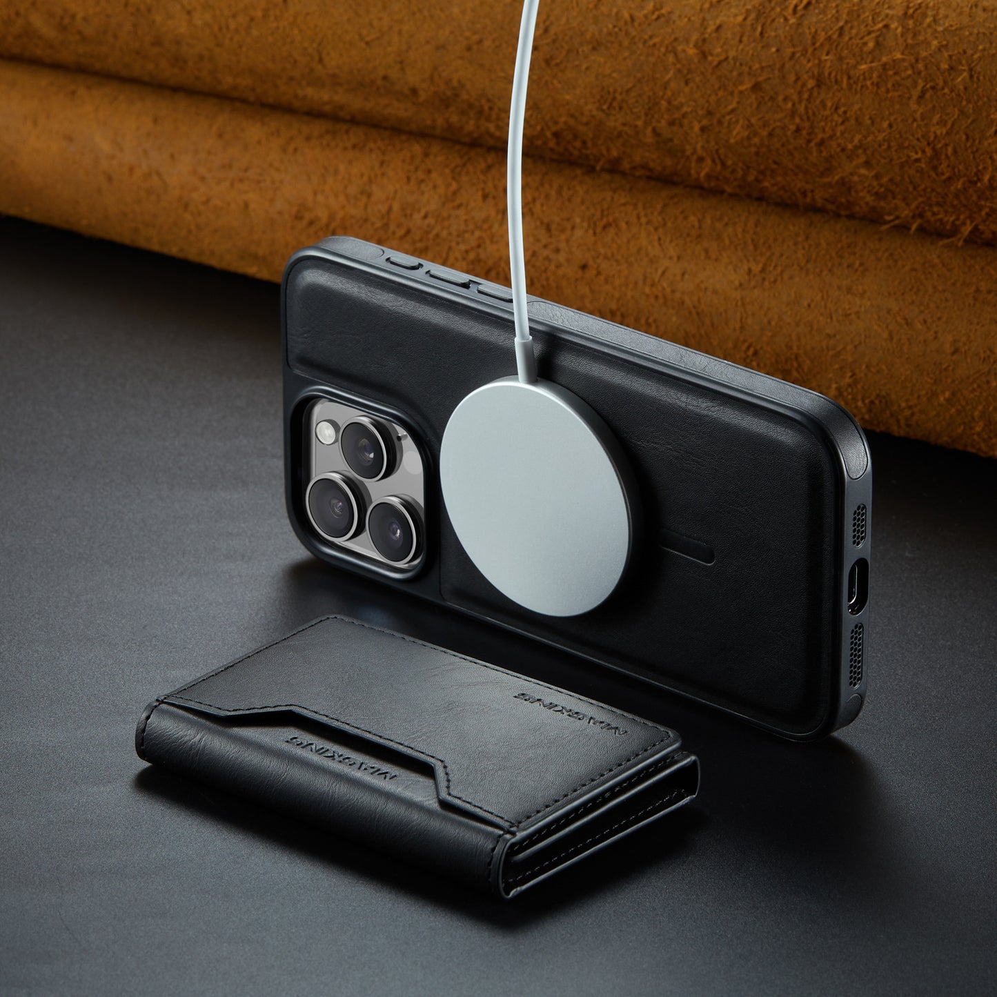 Card-inserting Wireless Leather-filled Mobile iPhone Protective Cover